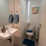 Private In Born بيت شباب *